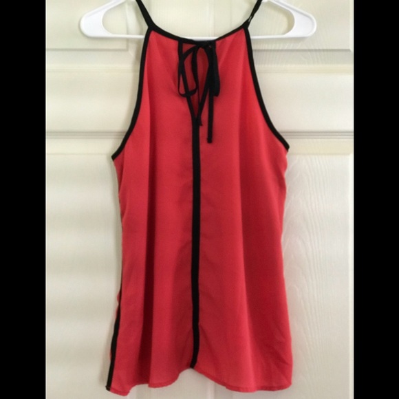 MONTEAU halter style top with trim - Picture 5 of 8